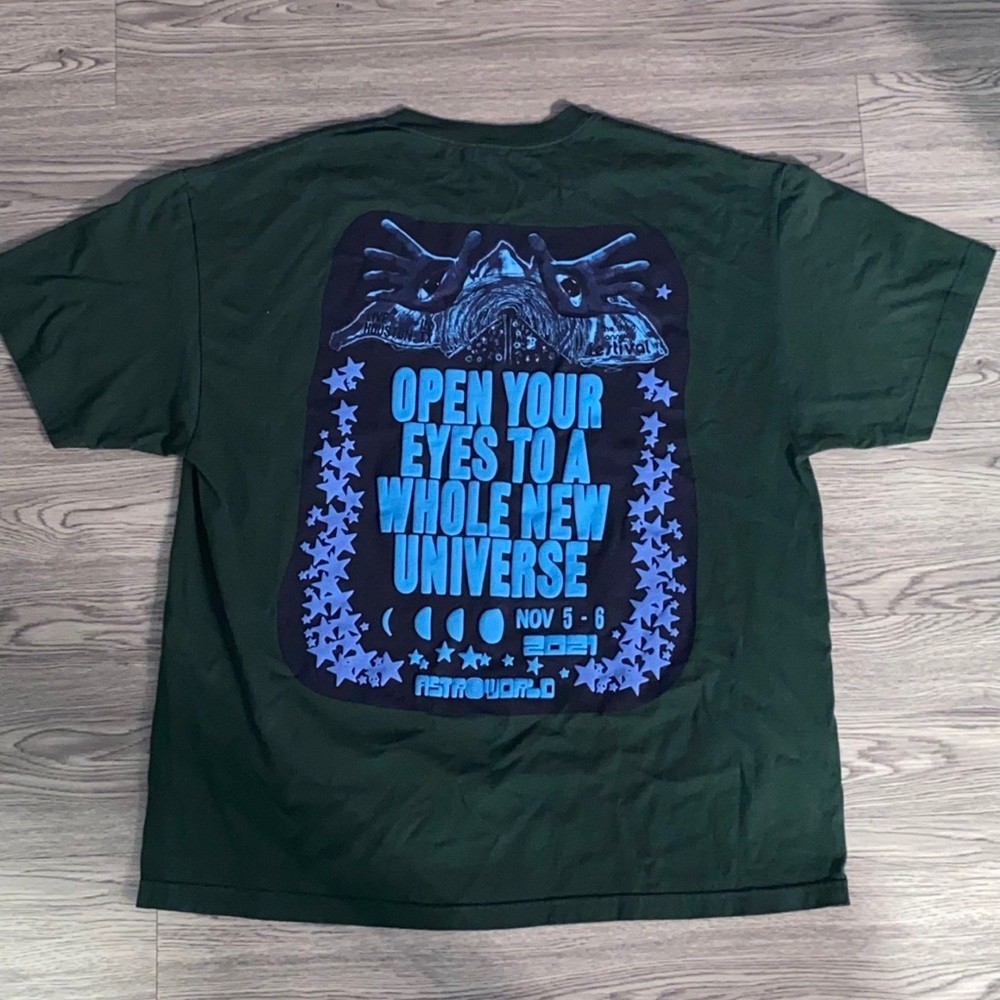 OPEN YOUR EYES TO A WHOLE NEW UNIVERSE TRAVIS SCOTT ASTROWORLD (HARD TO FIND)